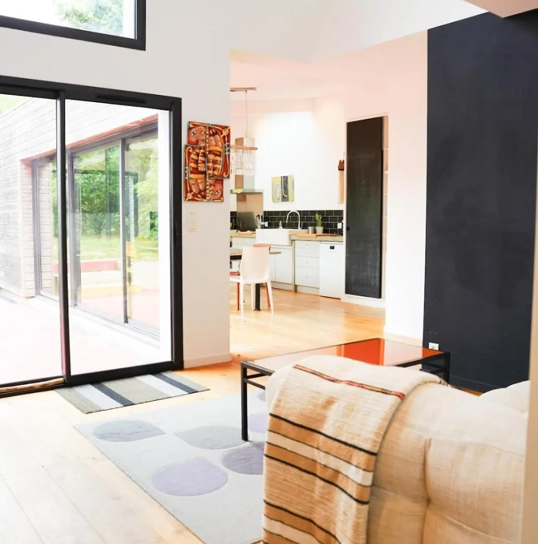 Magnifique Maison D'Architecte Au Coeur De Lomener Плёмёр 0*,  Франция